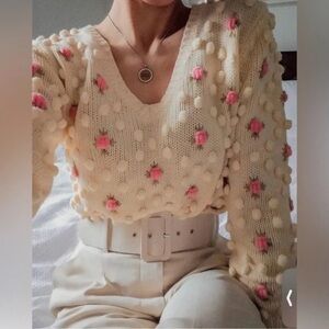 Zara Cream and Pink Knit V-Neck Sweater